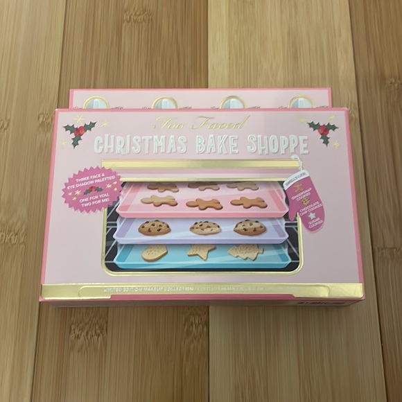 Too Faced Christmas Bake Shoppe Makeup Set - Picture 6 of 8